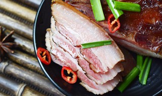 微波炉蒸腊肉的做法（微波炉熏制腊肉）