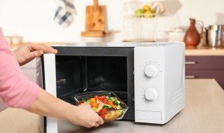 烤箱专用模具可以放微波炉吗 烤箱模具能放微波炉吗