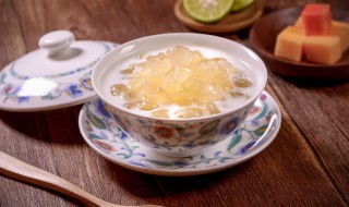 桃胶煮多长时间（桃胶煮多长时间最好）