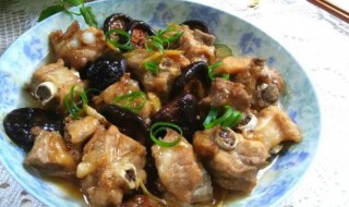 广东香菇蒸排骨的做法（鲜香菇蒸排骨的做法）
