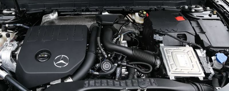 奔驰GLB用的是什么发动机变速箱