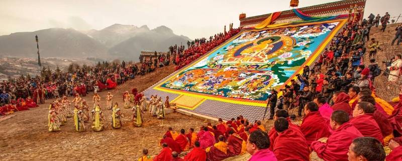 藏族有什么传统节日和风俗（藏族的风俗和节日）