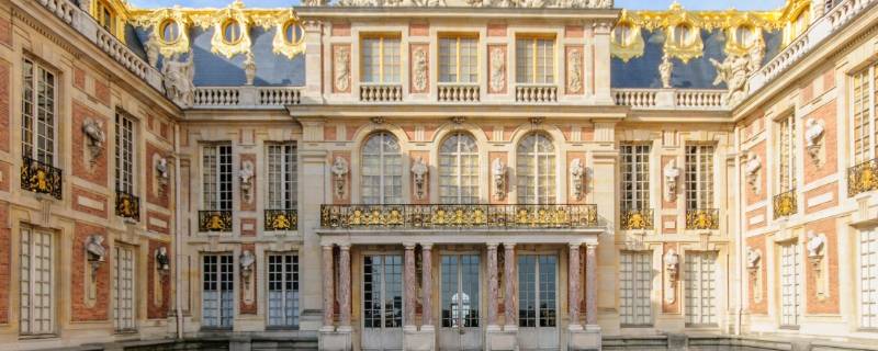 凡尔赛宫建于哪个时期（凡尔赛宫是哪一年建的）