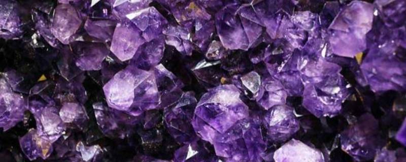 水晶是怎么形成的 自然界水晶是怎么形成的