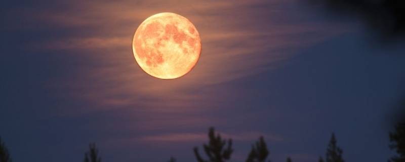 月亮周围的光圈是什么 月亮周围的光圈是什么神评论