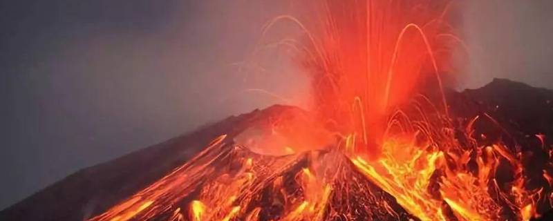 火山由哪三部分组成 火山由哪三部分组成喷发物有哪些