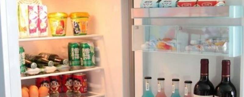 装热水的玻璃杯能放冰箱吗（热水倒在玻璃杯里可以直接放冰箱吗?）