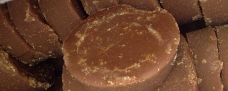 红糖放冰箱里能放多久 熬好的红糖放冰箱里能放多久