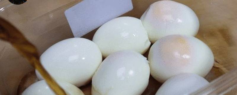 鸡蛋为什么难剥壳（为什么有的鸡蛋难剥壳）