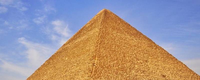 胡夫金字塔的介绍 胡夫金字塔的介绍200字