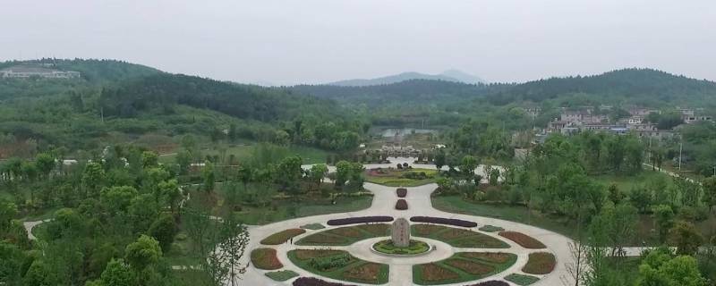 雨山区景点（雨石山景点）