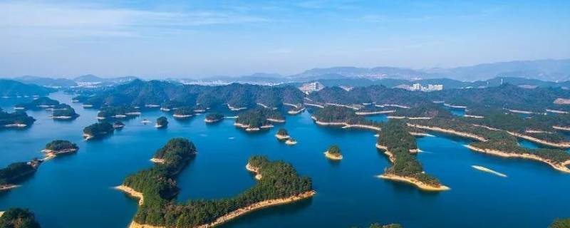 千岛湖是人工湖还是自然湖（杭州千岛湖是人工湖还是自然湖）