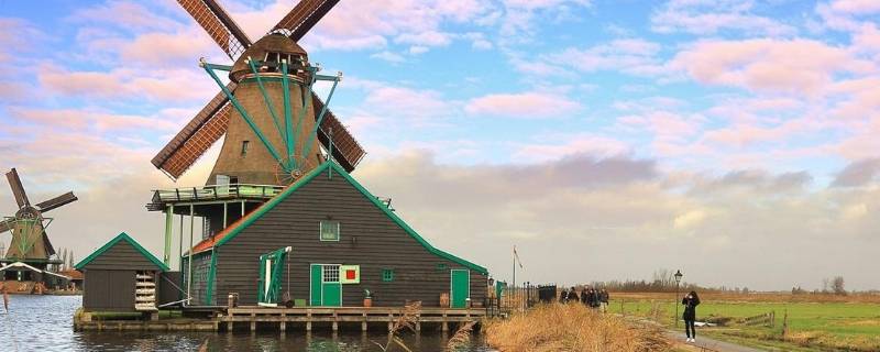 荷兰为什么被称为风车之国（荷兰为什么被称为风车之国运河之国20字）