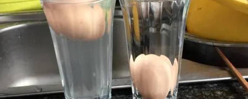 生鸡蛋怎么在水里浮起来 生鸡蛋如何在水里浮起来