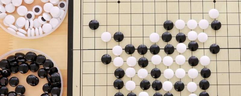 五子棋像什么比喻句（五子棋怎么形容它）