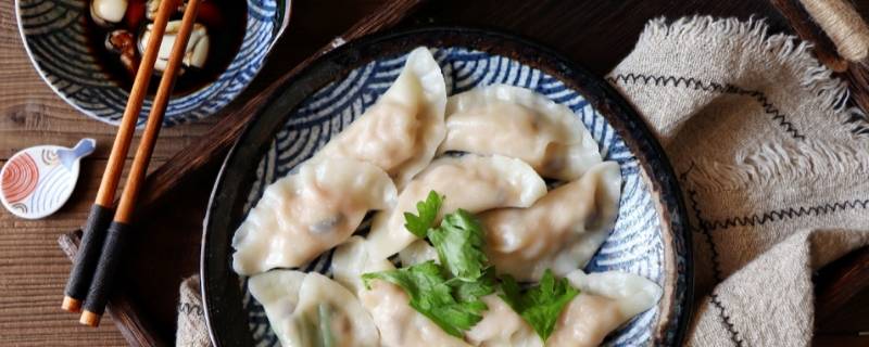 酸菜油滋啦馅怎么调好吃 酸菜油脂了馅儿怎么调