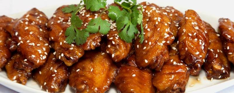 红烧鸡中翅怎么烧好吃又简单(最简单红烧鸡中翅)