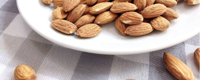 新鲜巴旦木怎么吃 新鲜的巴旦木怎么吃