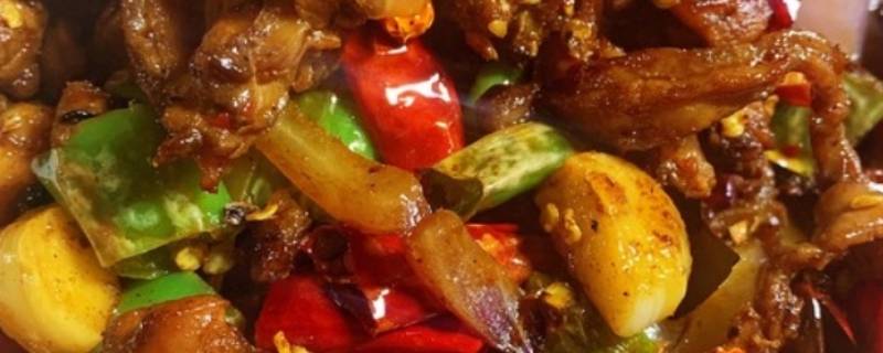 青椒怎么吃好吃又简单（青椒可以怎么做好吃）