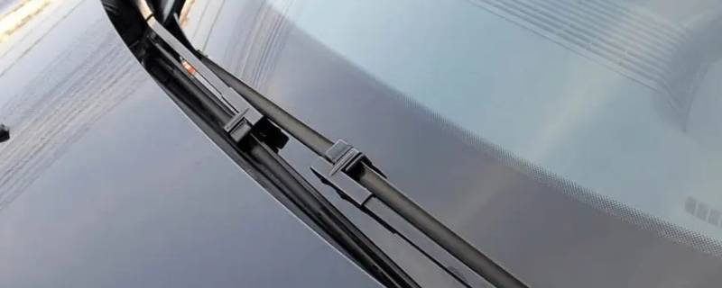 逸动dt雨刮开关说明 长安逸动dt雨刮器长度是多少