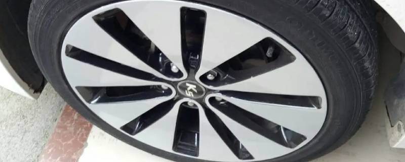 起亚k5原装轮胎是什么牌子 起亚k5轮胎品牌