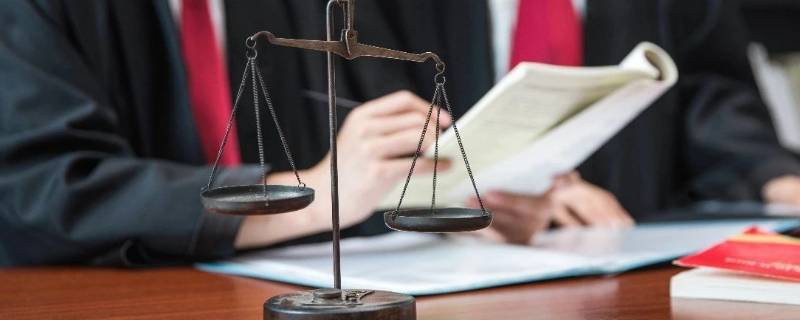 成为律师的条件是什么(想要成为一名律师需要具备什么条件)