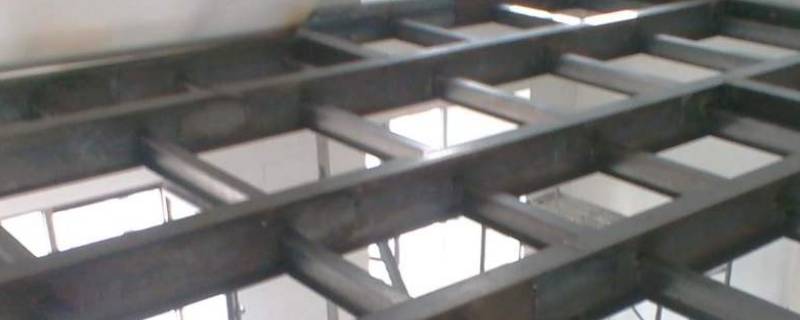 槽钢层一般在几层 槽钢层一般在几层,总楼层