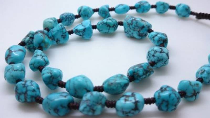 什么是绿松石(绿松石铁线)