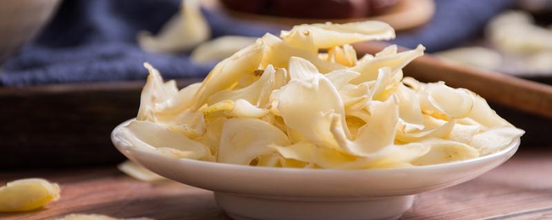 百合和什么搭配最好（莲子百合和什么搭配最好）