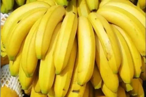 香蕉中间的芯是黑色能吃吗 是不是变质了