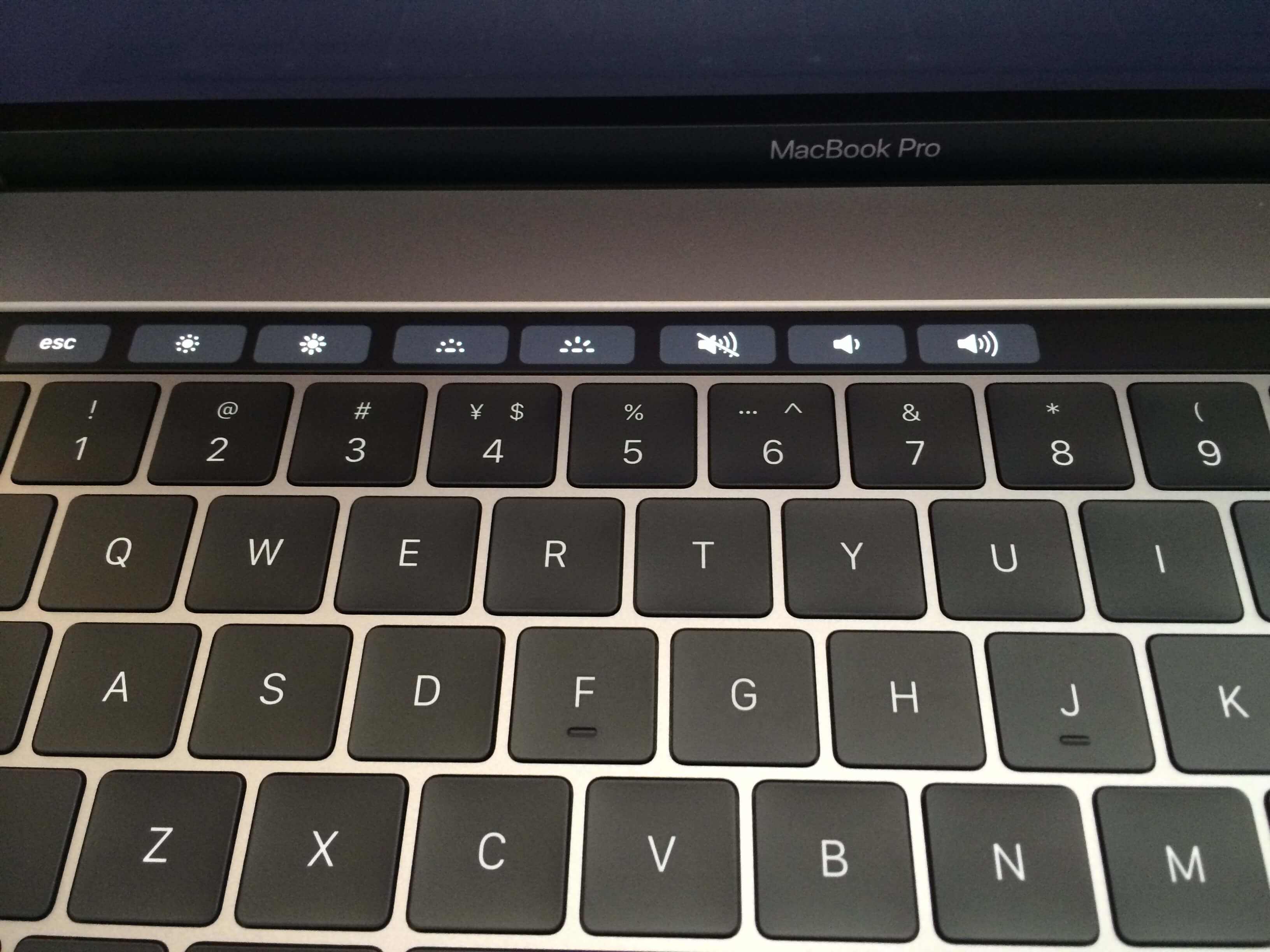 macbookpro怎么显示歌词在键盘（macbook键盘上怎么显示歌词）