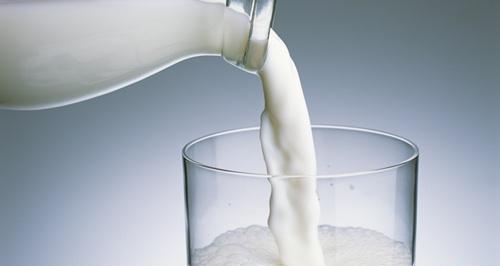 腹泻能喝牛奶吗（慢性腹泻能喝牛奶吗）