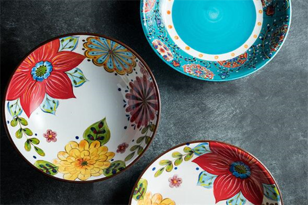 釉下彩和釉上彩哪个好碗碟 怎么看餐具是不是釉下彩