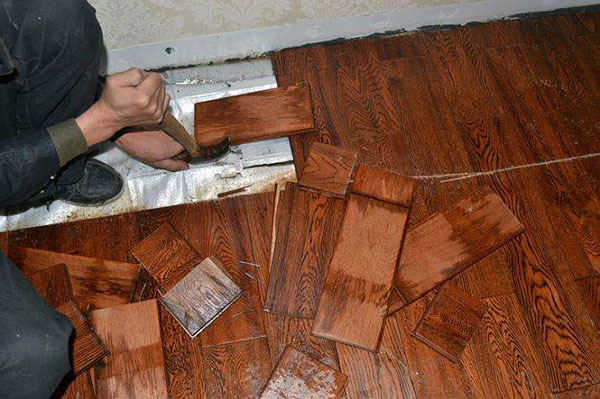 旧地板拆除价格大概多少 旧地板拆除多少钱一平米