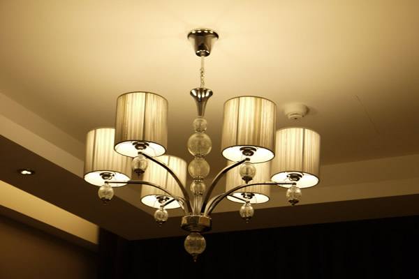 灯具安装简单，你要更了解灯具才行 各种灯具安装知识详解