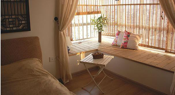 如何铺地板、收口 地板怎么收口