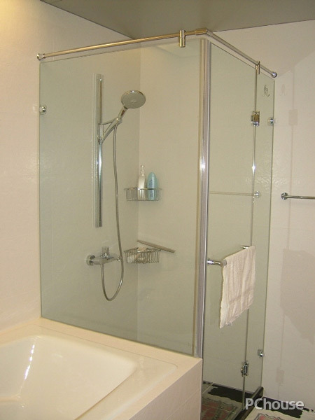 定制淋浴拉门的清洁与保养 修理淋浴房推拉门