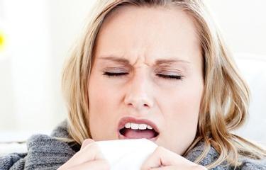 过敏性鼻炎的偏方（过敏性鼻炎的偏方甲硝唑、维c）