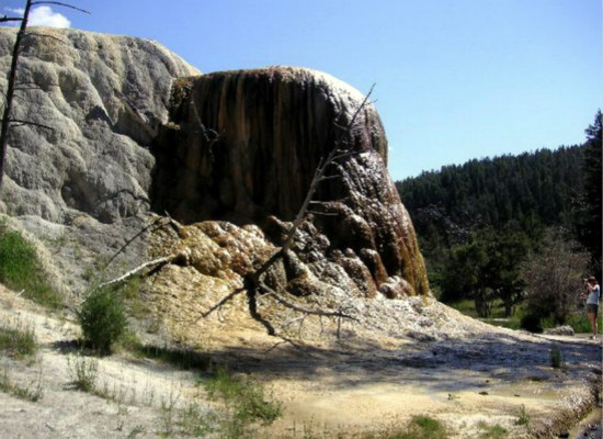 你知道石灰岩的特征有哪些么（石灰岩的特点有哪些?）