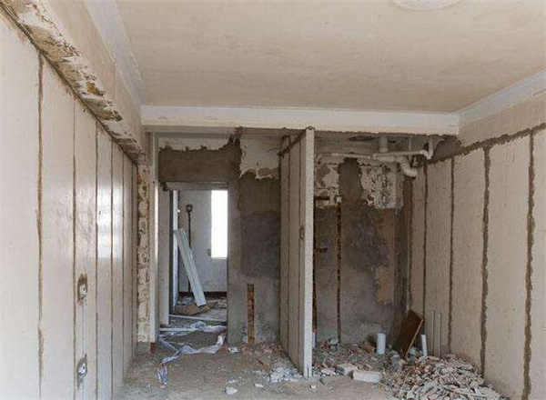 旧房装修拆除费用多少钱一平 室内拆除多少钱一平方米