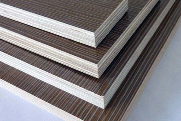 实木颗粒板和实木多层板哪个好 实木颗粒板和实木多层板哪个好图片