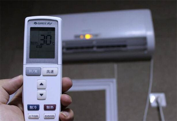 空调制热30度一晚上大概多少钱（空调制热30度开一天要多少电费）