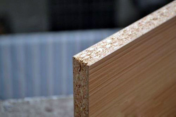 介绍实木颗粒板的品牌哪个占优势 实木颗粒板和颗粒板哪个好