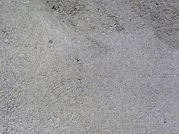 水泥地面起砂的缘由剖析（水泥地面起砂的缘由剖析图）