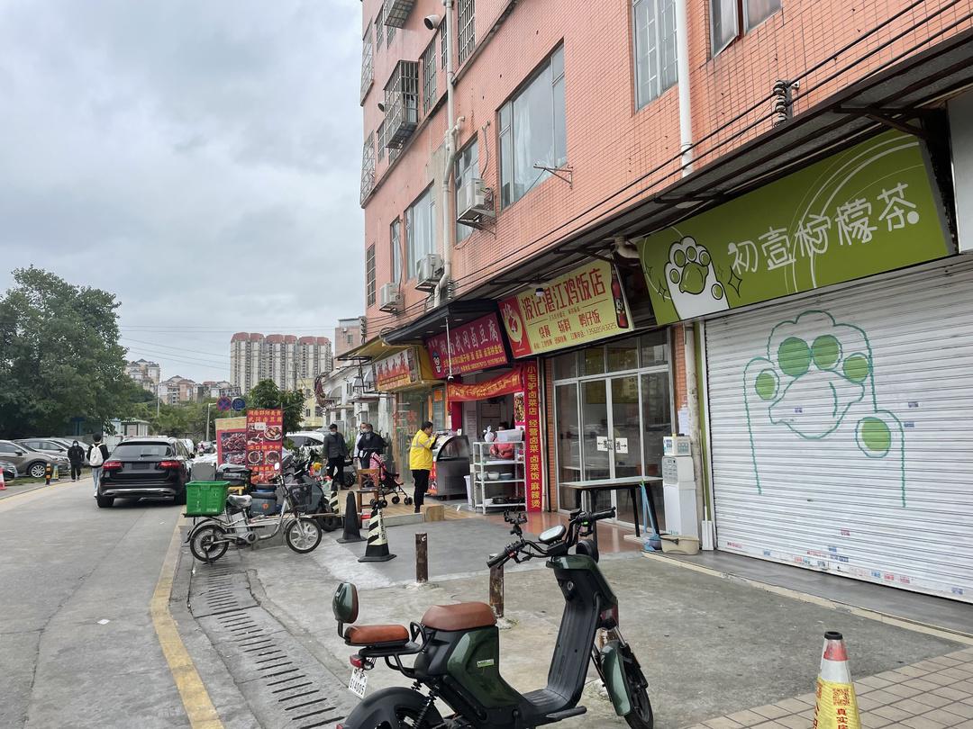 广州“应解尽解”后：有药店连花清瘟售空，市场监管局提醒市民理性购买