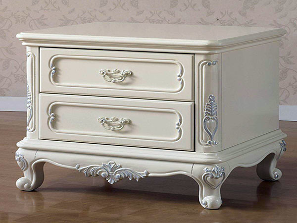 床头柜搭配方法四步走 它的魅力你知道吗 床头柜搭配方法四步走 它的魅力你知道吗