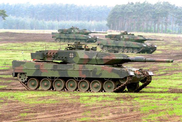 英媒：德外长称不会阻止波兰向乌提供“豹2”坦克
