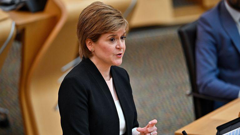 苏格兰首席部长斯特金正式宣布辞职 斯特金 苏格兰