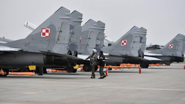 波兰将向乌提供4架米格-29战机（波兰 米格21）