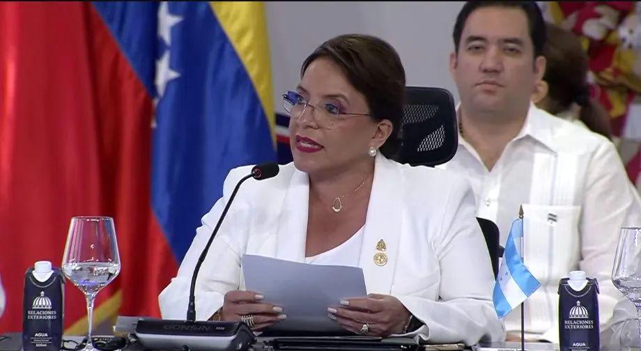 洪都拉斯外交部：总统卡斯特罗很快将访华